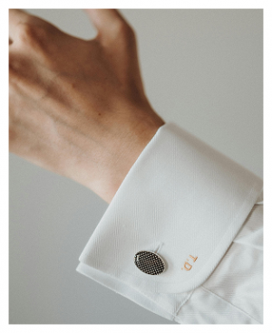 Rectangle 51 Boutons de Manchettes – Détails de Prestige